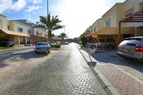 Vila v Al Reef, Abu Dhabi, SAE 2 spálne, 170.1 m2 č. 731336 - Fotografia 18