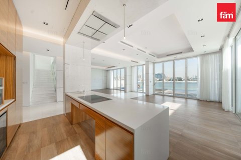 Vilă de vânzare în Palm Jumeirah, Dubai, EAU 5 dormitoare, 630.7 mp.  №701438 - poză 15