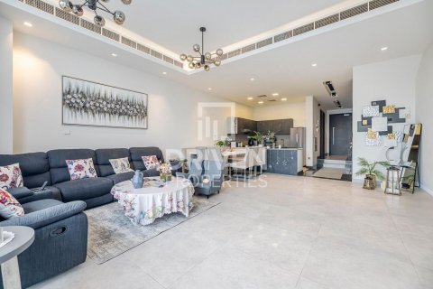 Vilë në Al Furjan, Dubai, Emiratet e Bashkuara Arabe 4 dhoma gjumi, 214 m2. № 602827 - Foto 1