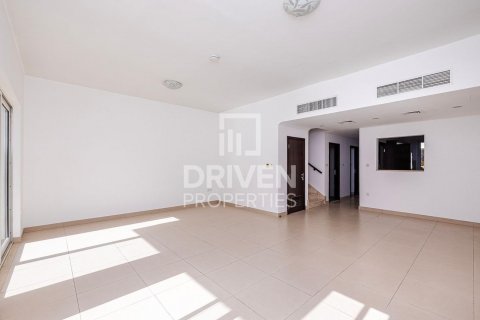 خانه شهری برای فروش در  International City، Dubai، امارات متحده عربی  3 خوابه ، 156 متر مربع ، شماره 602816 - تصویر 2