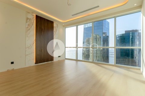 Appartement te huur in Jumeirah Beach Residence, Dubai, VAE 3 slaapkamers, 207 vr.m., nr 619588 - foto 5