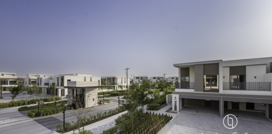 ویلا در Tilal Al Ghaf، Dubai ، امارات متحده عربی 4 خوابه ، 305 متر مربع.  شماره 679718