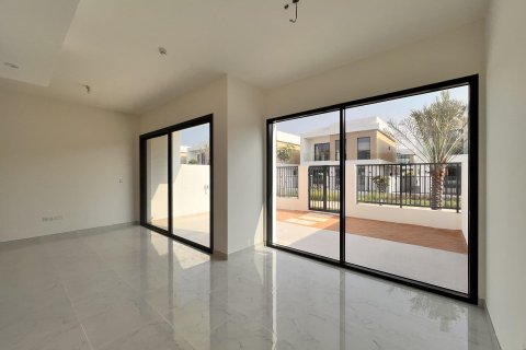 Townhouse in Mina Al Arab, Ras Al Khaimah, UAE 3 bedrooms, 238 sq.m. № 656331 - photo 10