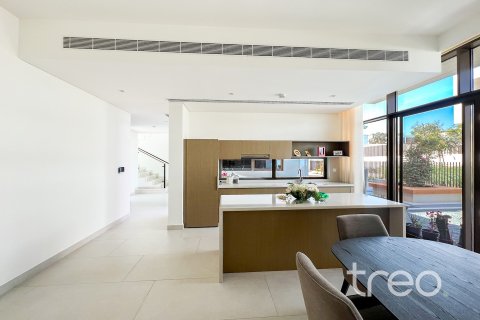 Villa til salg i Al Furjan, Dubai, UAE 4 soveværelser, 442.22 kvm № 741034 - foto 2