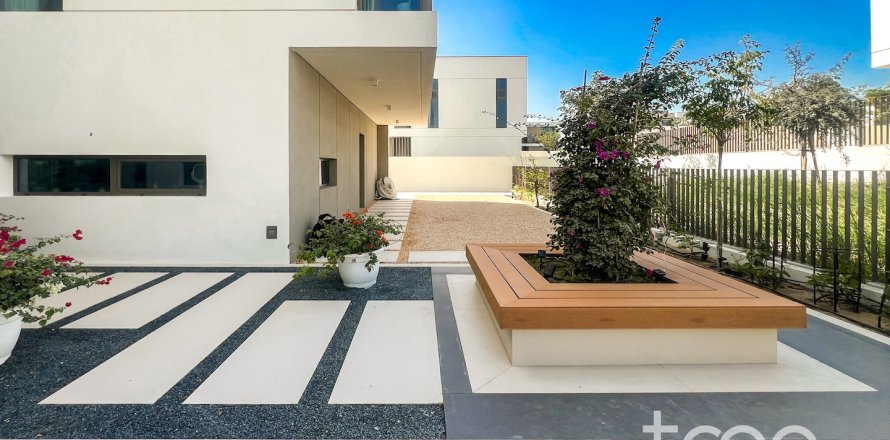 Villa i Al Furjan, Dubai, UAE 4 soveværelser, 442.22 kvm № 741034