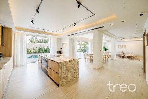 Vila v Jumeirah Park, Dubai, SAE 3 ložnice, 306.58 m² Č.: 741032 - fotografie 18