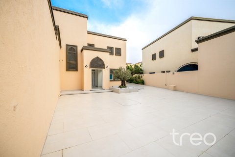 Vila v Jumeirah Park, Dubai, SAE 3 ložnice, 306.58 m² Č.: 741032 - fotografie 19