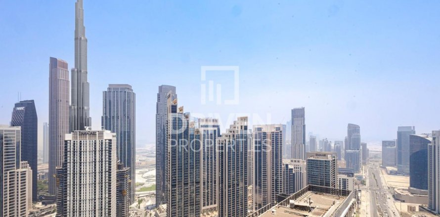 Apartment in Business Bay, Dubai, UAE 2 bedrooms, 189 sq.m. № 601958