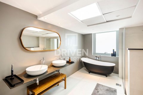Apartment in Business Bay, Dubai, UAE 2 bedrooms, 189 sq.m. № 601958 - photo 13