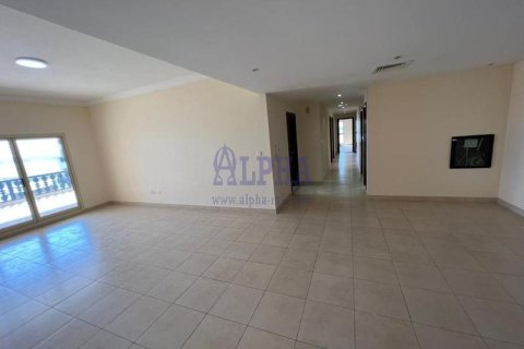 Apartment in Al Hamra Village, Ras Al Khaimah, UAE 3 bedrooms, 223 sq.m. № 709468 - photo 5