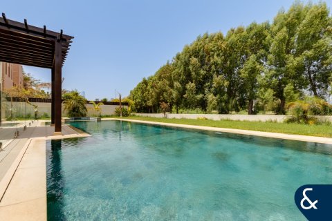 ویلا برای فروش در  The Lakes، Dubai، امارات متحده عربی  6 خوابه ، 692 متر مربع ، شماره 671244 - تصویر 1