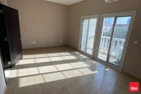 Villetta a schiera in affitto a Dubai, EAU 2 camere da letto, 180 mq. № 698841 - foto 5