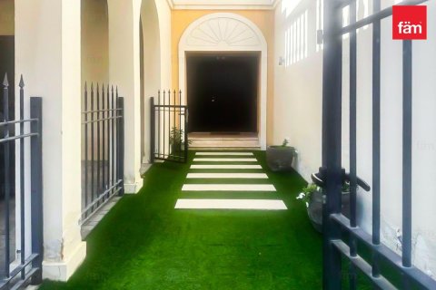 Villetta a schiera in affitto a Dubai, EAU 2 camere da letto, 180 mq. № 698841 - foto 2