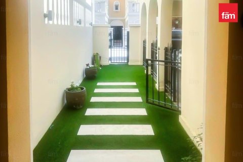 Villetta a schiera in affitto a Dubai, EAU 2 camere da letto, 180 mq. № 698841 - foto 8