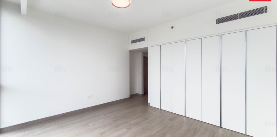 Appartement à Dubai, EAU: 3 chambres, 121.9 m2 № 698843