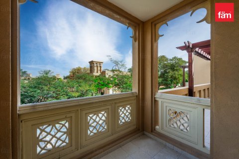 Villa sa Al Furjan, Dubai, UAE 6 silid-tulugan, 875 sq.m. № 698838 - larawan 9