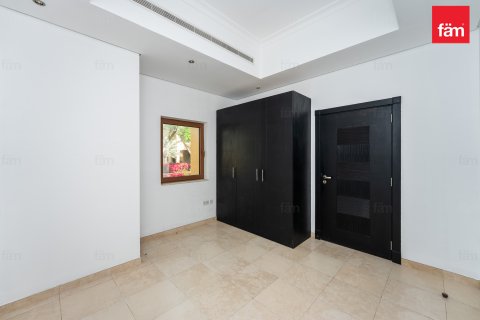 Vila v Al Furjan, Dubai, SAE 6 spální, 875 m2 č. 698838 - Fotografia 15
