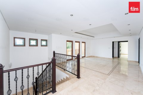 Vila v Al Furjan, Dubai, SAE 6 spální, 875 m2 č. 698838 - Fotografia 8