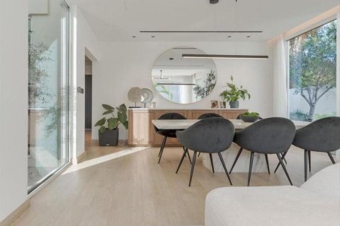 Vilă de vânzare în Meadows, Dubai, EAU 5 dormitoare, 604 mp.  №646330 - poză 12