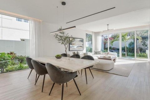 Vilă de vânzare în Meadows, Dubai, EAU 5 dormitoare, 604 mp.  №646330 - poză 5
