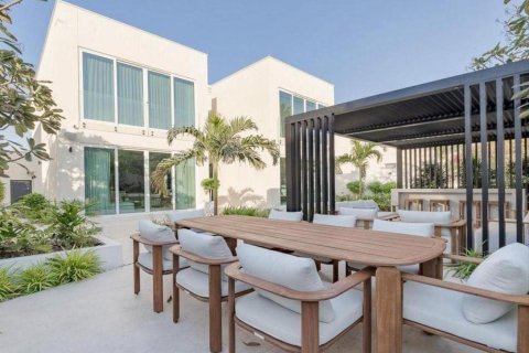 Vilă de vânzare în Meadows, Dubai, EAU 5 dormitoare, 604 mp.  №646330 - poză 10