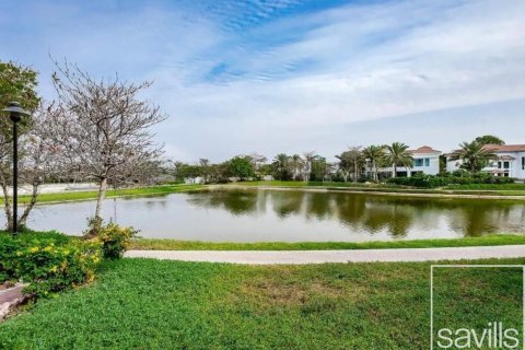 Βίλα σε Jumeirah Islands, Dubai, ΗΑΕ 4 υπνοδωμάτια, 819 τ.μ. Αρ. 646336 - φωτογραφία 1