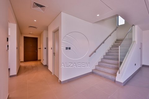 Yas Island, Abu Dhabi, संयुक्त अरब अमीरात में विला, 5 बेडरूम, 384 वर्ग मीटर, संख्या 615211 - फ़ोटो 4