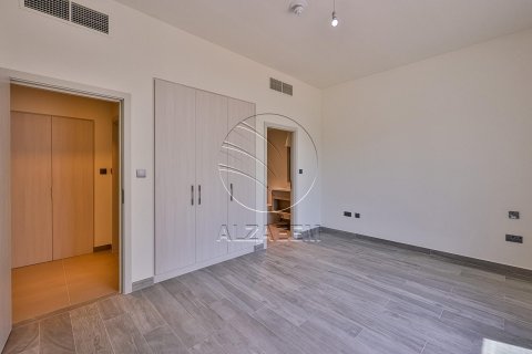Yas Island, Abu Dhabi, संयुक्त अरब अमीरात में विला, 5 बेडरूम, 384 वर्ग मीटर, संख्या 615211 - फ़ोटो 8