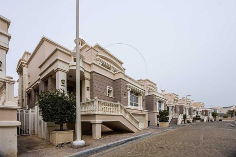 Vila v Khalifa City, Abu Dhabi, SAE 4 ložnice, 230 m² Č.: 615217 - fotografie 1