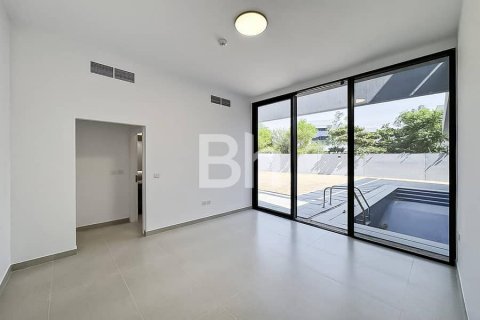 Снять в аренду виллу в Tilal City, Шарджа, ОАЭ 5 спален, 517м2, № 614576 - фото 8
