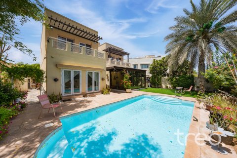 Villa à Meadows, Dubai, EAU: 4 chambres, 332.41 m2 № 733467