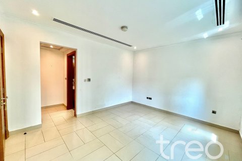 Villa à louer à Jumeirah Park, Dubai, EAU 4 chambres, 738.11 m2 № 733466 - photo 12
