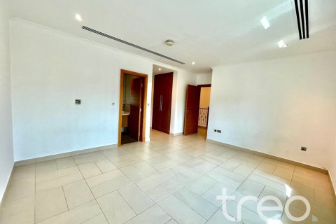 Villa à louer à Jumeirah Park, Dubai, EAU 4 chambres, 738.11 m2 № 733466 - photo 4