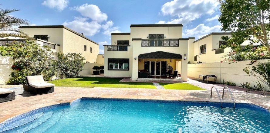 Villa à Jumeirah Park, Dubai, EAU: 4 chambres, 738.11 m2 № 733466