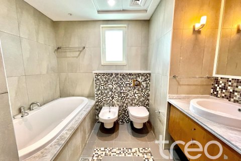 Villa à louer à Jumeirah Park, Dubai, EAU 4 chambres, 738.11 m2 № 733466 - photo 7