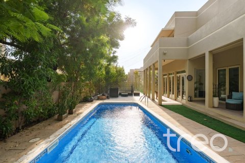 Villa in Arabian Ranches, Dubai, UAE 5 bedrooms, 493.22 sq.m. № 733066 - photo 4