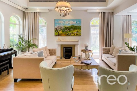 Villa à vendre à  Arabian Ranches, Dubai, EAU 4 chambres, 362.32 m2 № 733068 - photo 4