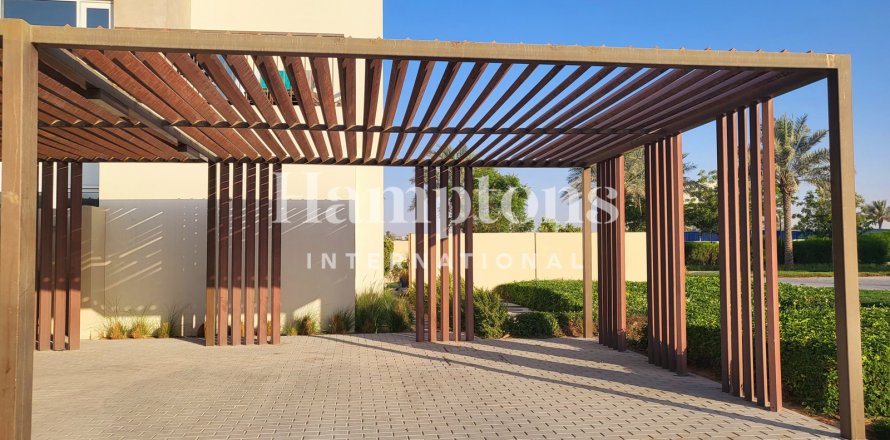 Stadthaus in Dubai South (Dubai World Central), Dubai, VAE: 3 Schlafzimmer, 258.735 m2 Nr. 597401