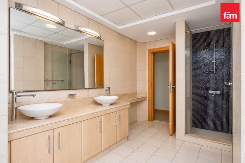 Apartament de închiriat în Palm Jumeirah, Dubai, EAU 3 dormitoare, 205 mp.  №753326 - poză 20