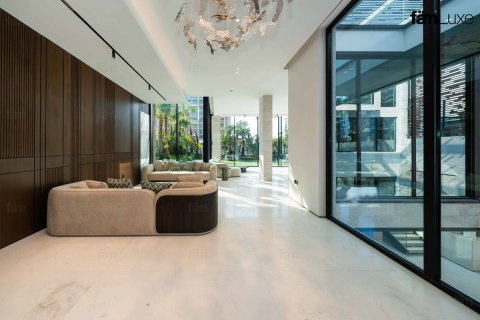 וילה להשכרה ב Dubai, איחוד האמירויות  5 חדרי שינה, 690.4 מ"ר, מספר 691435 - תמונה 5