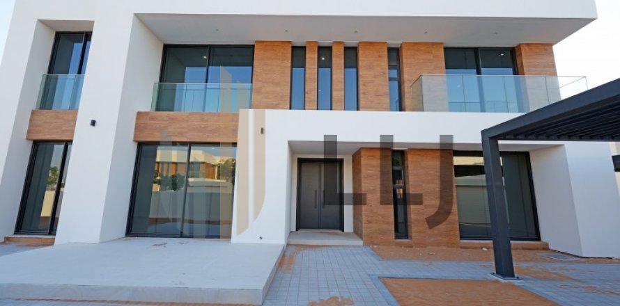 Vilë në Saadiyat Island, Abu Dhabi, Emiratet e Bashkuara Arabe 5 dhoma gjumi, 685.7 m2. № 548993
