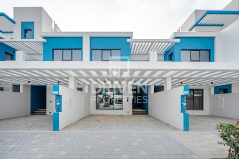 خانه شهری در Damac Lagoons، Dubai ، امارات متحده عربی 4 خوابه ، 211 متر مربع. شماره 684613