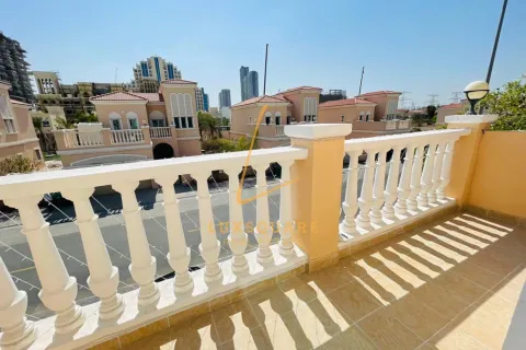 Vilă de închiriat în Jumeirah Village Circle, Dubai, EAU 3 dormitoare, 729 mp. №660963 - poză 27