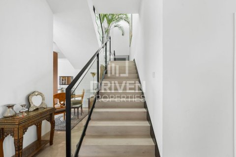 Vila u gradu Umm Al Sheif, Dubai, UAE 7 spavaće sobe, 929.03 m2 Br. 764883 - Slika 15