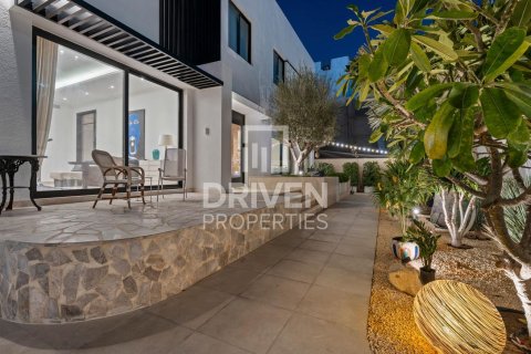 Vila u gradu Umm Al Sheif, Dubai, UAE 7 spavaće sobe, 929.03 m2 Br. 764883 - Slika 24