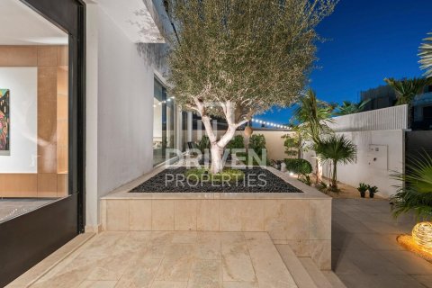 Vila u gradu Umm Al Sheif, Dubai, UAE 7 spavaće sobe, 929.03 m2 Br. 764883 - Slika 23