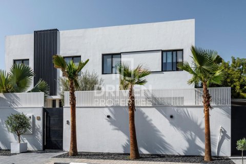 Vila u gradu Umm Al Sheif, Dubai, UAE 7 spavaće sobe, 929.03 m2 Br. 764883 - Slika 19