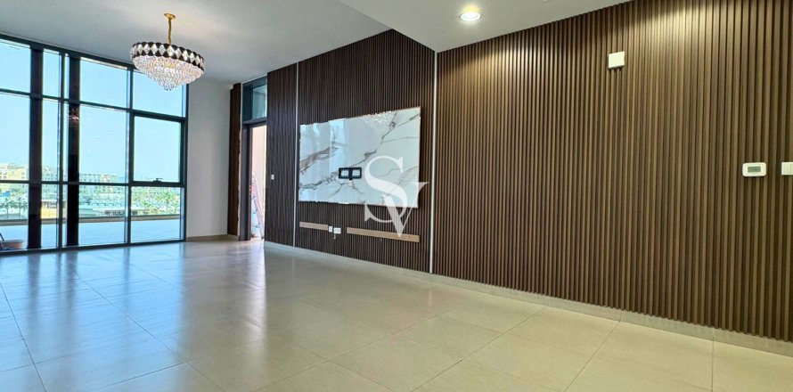 Lakás itt: Al Jaddaf, Dubai, EAE, 3 hálószoba, 249 m², azonosító: 657186