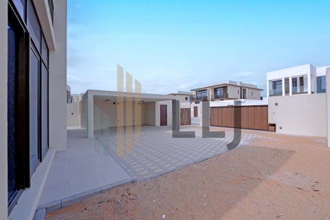 Vilë në Abu Dhabi, Emiratet e Bashkuara Arabe 4 dhoma gjumi, 422.5 m2. № 575497 - Foto 3