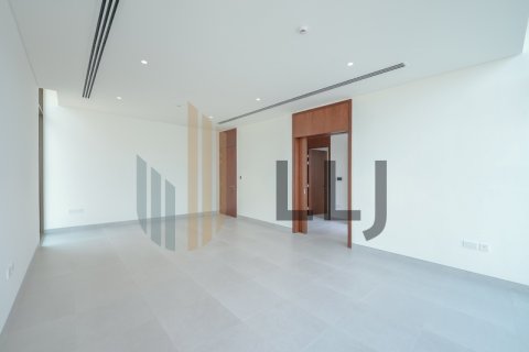 Vilë në Abu Dhabi, Emiratet e Bashkuara Arabe 4 dhoma gjumi, 422.5 m2. № 575497 - Foto 5